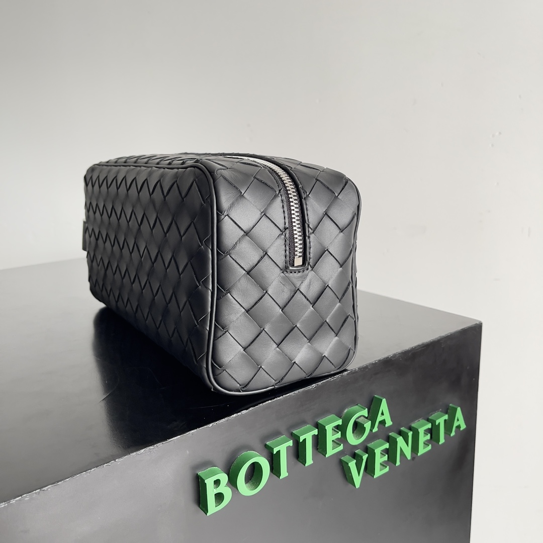 Bottega Veneta Cosmetic Bags